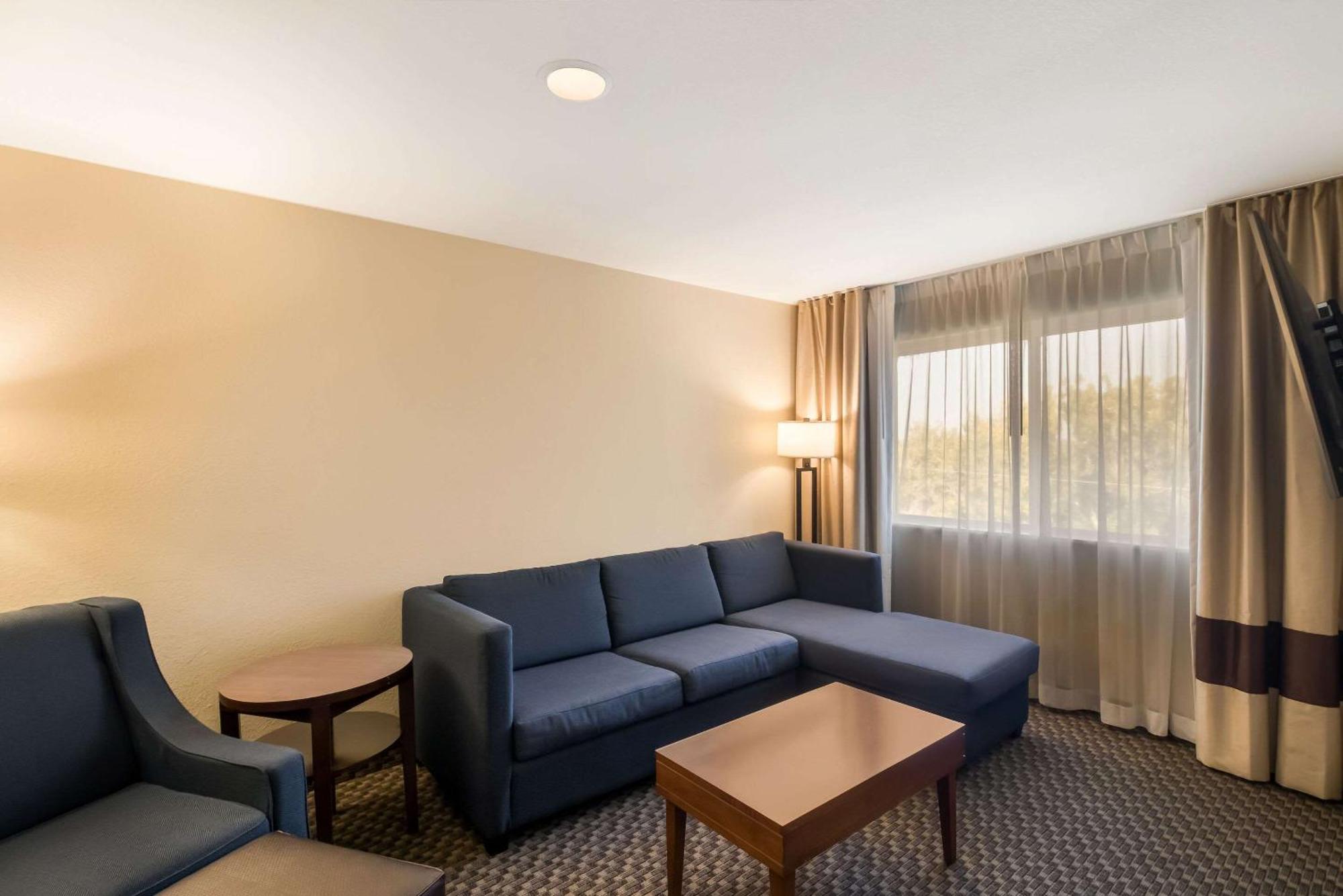 Comfort Inn Fort Morgan Zewnętrze zdjęcie